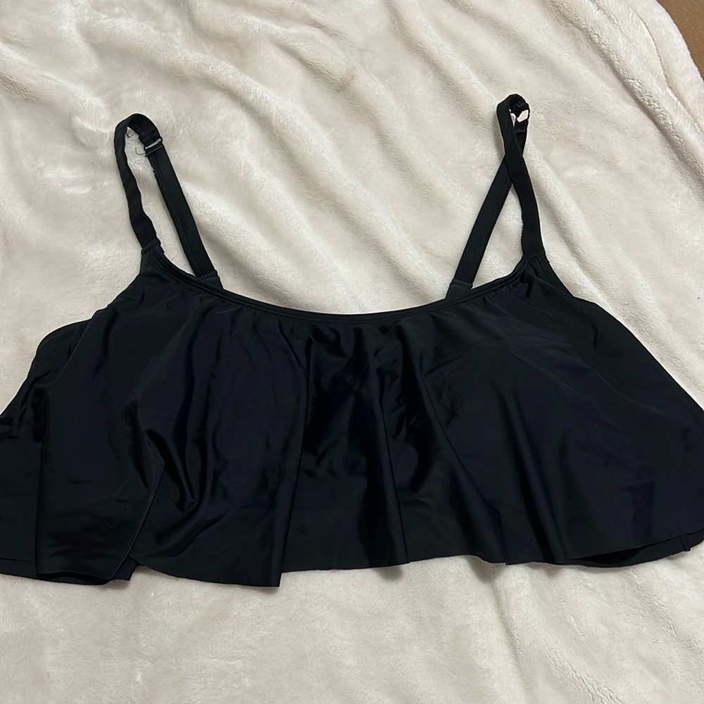 Plus size Torrid Black Flowy Swim Top size 3